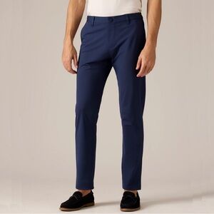 Rhone Commuter Pant in Navy Size 38